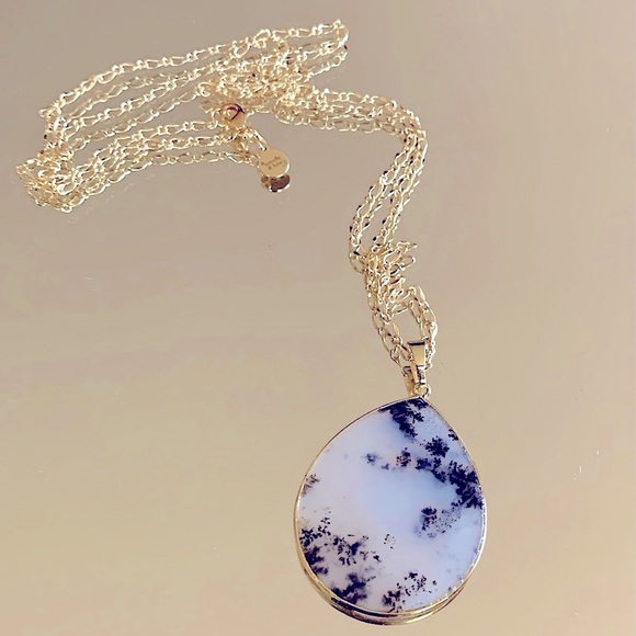 White Agate/ Moss Boho Style Necklace - Picture 6 of 15